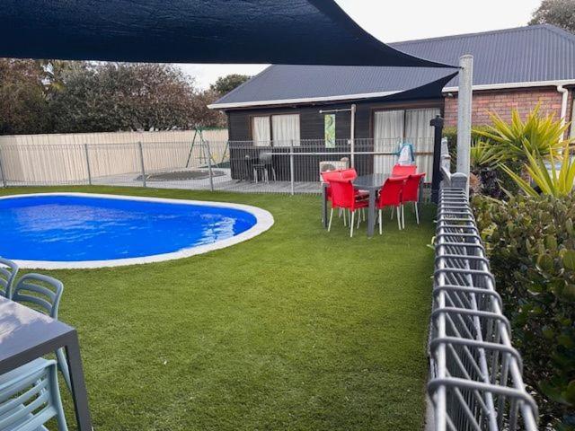 פאראפאראומו Asure Kapiti Court Motel מראה חיצוני תמונה